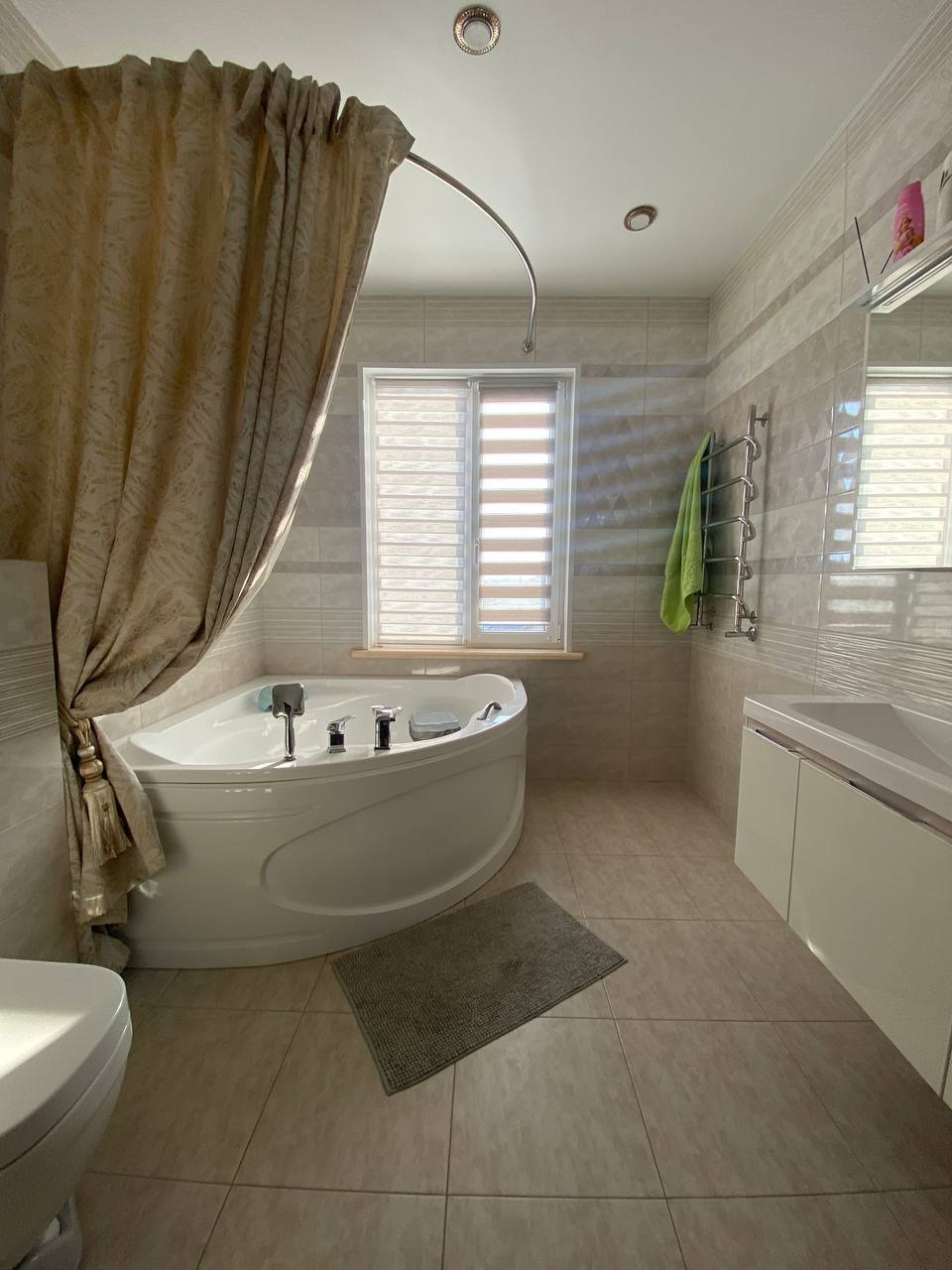 Срочно продам! Строили для себя! Продаём в связи с переездом! Вся информация по телефону! Документы готовы к продаже!!! 