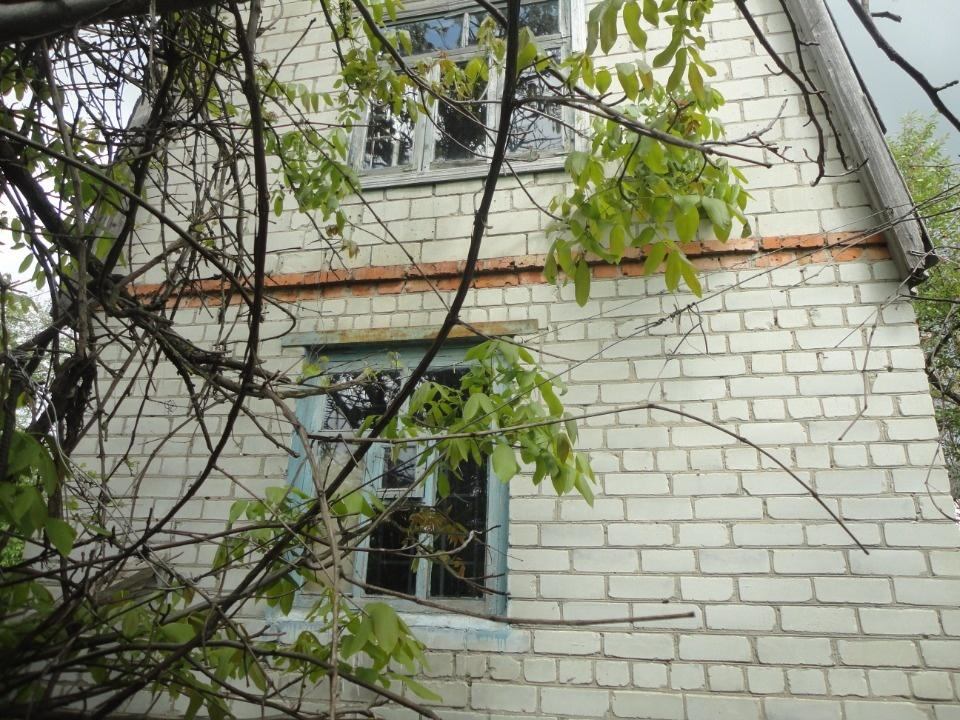 Срочно продам!!! Оформлен жилой дом! Прописка,домовая книга,жилой район,до остановки-500метров, 1-я линия! Перспектива хорошая ,если смотреть по карте от смотровой площадки через поле-500м, ровный участок!